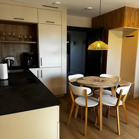 Monic Muszla * ميكلينكي