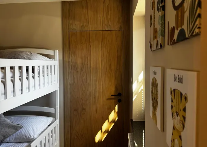 Monic Muszla 梅彻林基