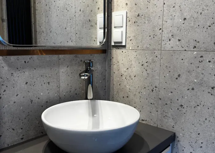 Monic Muszla 梅彻林基